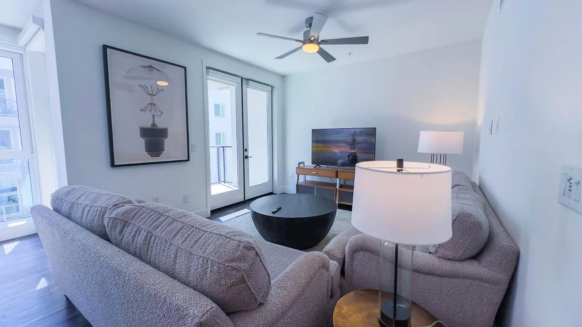 Capsule hotel Stunning 2Bedrooms In Marina With Pool & Gym Los Angeles