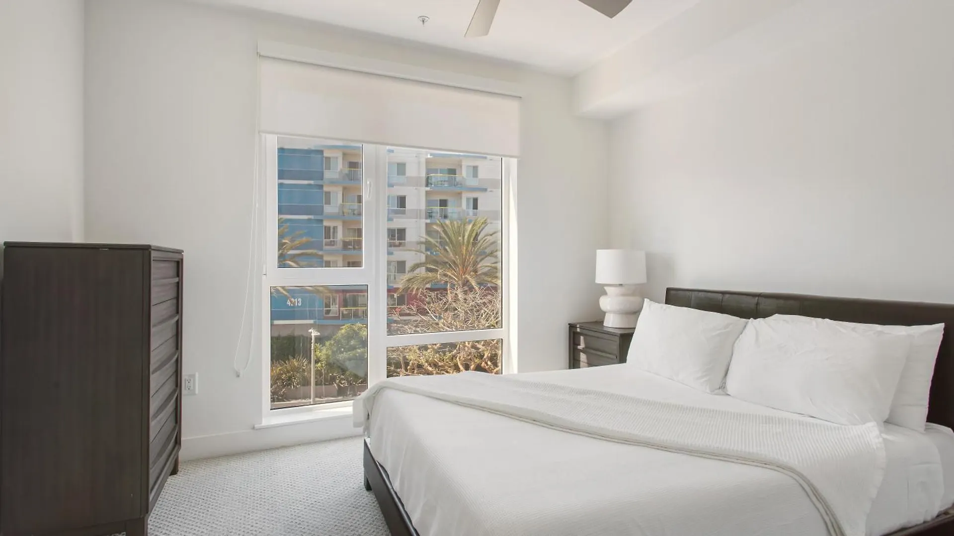 Stunning 2Bedrooms In Marina With Pool & Gym Los Angeles